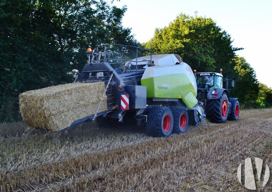 PAYS DE LA LOIRE, entreprise de travaux agricoles performante et en constante évolution - 