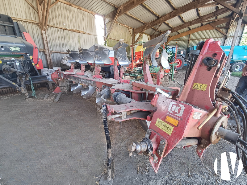 COTES D’ARMOR, Exploitation de polyculture sur près de 165 hectares dont 120 à la vente - 